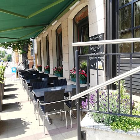 Hotel Burgas Stassfurt Esterno foto